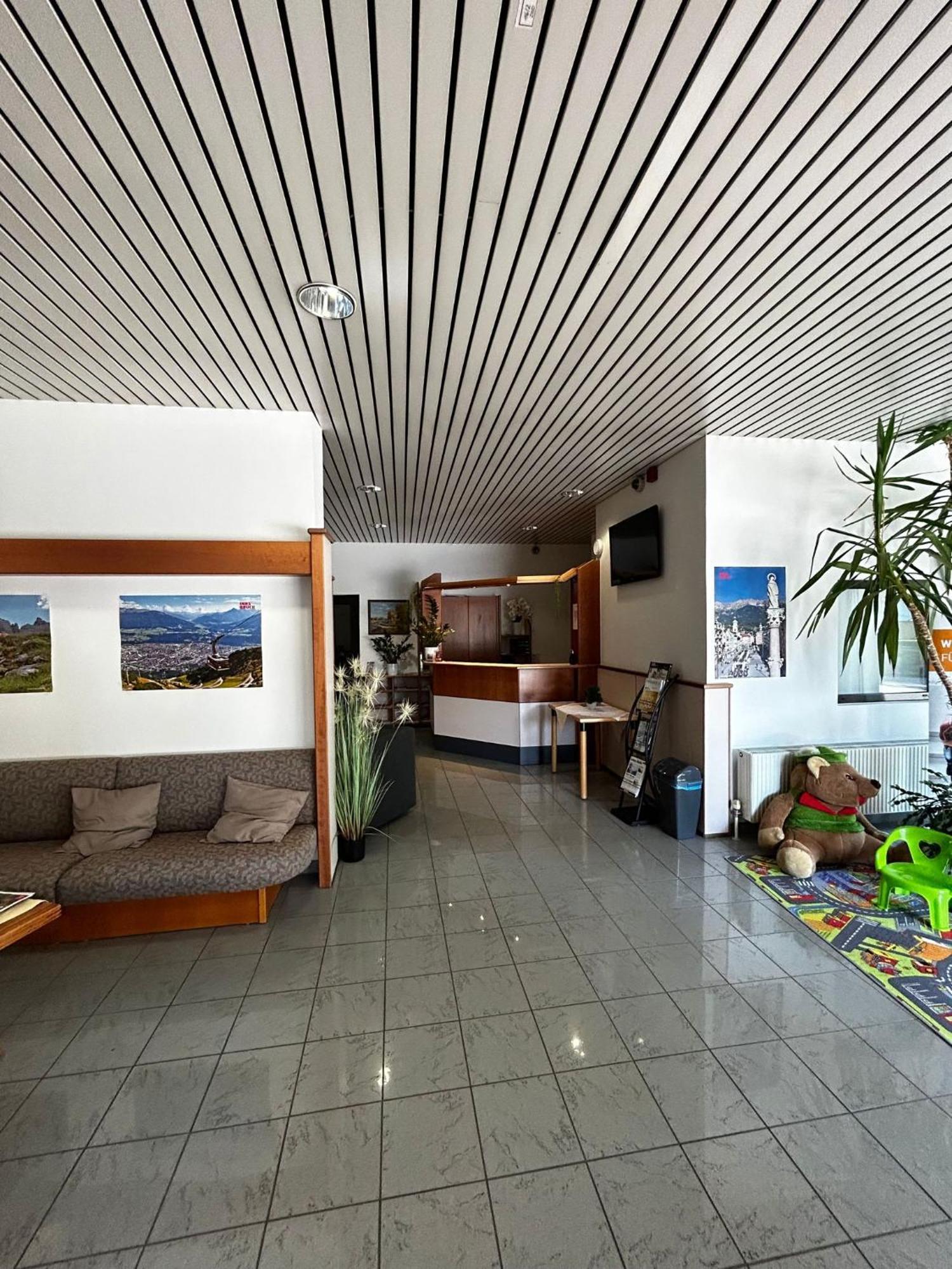Sommerhotel Karwendel Innsbruck Exterior foto